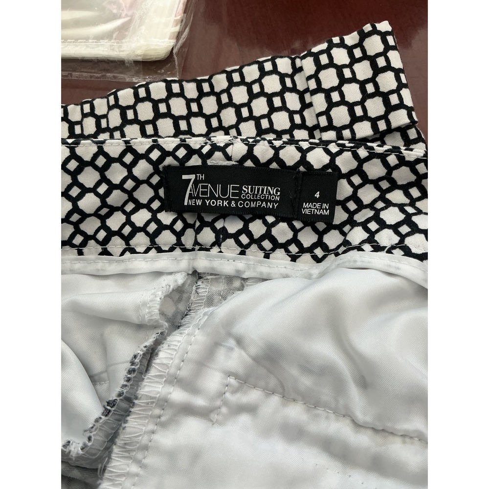 New York & Company 7th Avenue Black White Geometric Ankle Pants Size 4 - Picture 4 of 6
